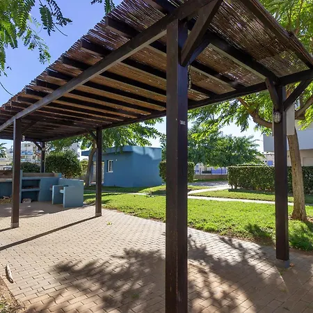 Awesome In El Vergel With Kitchen